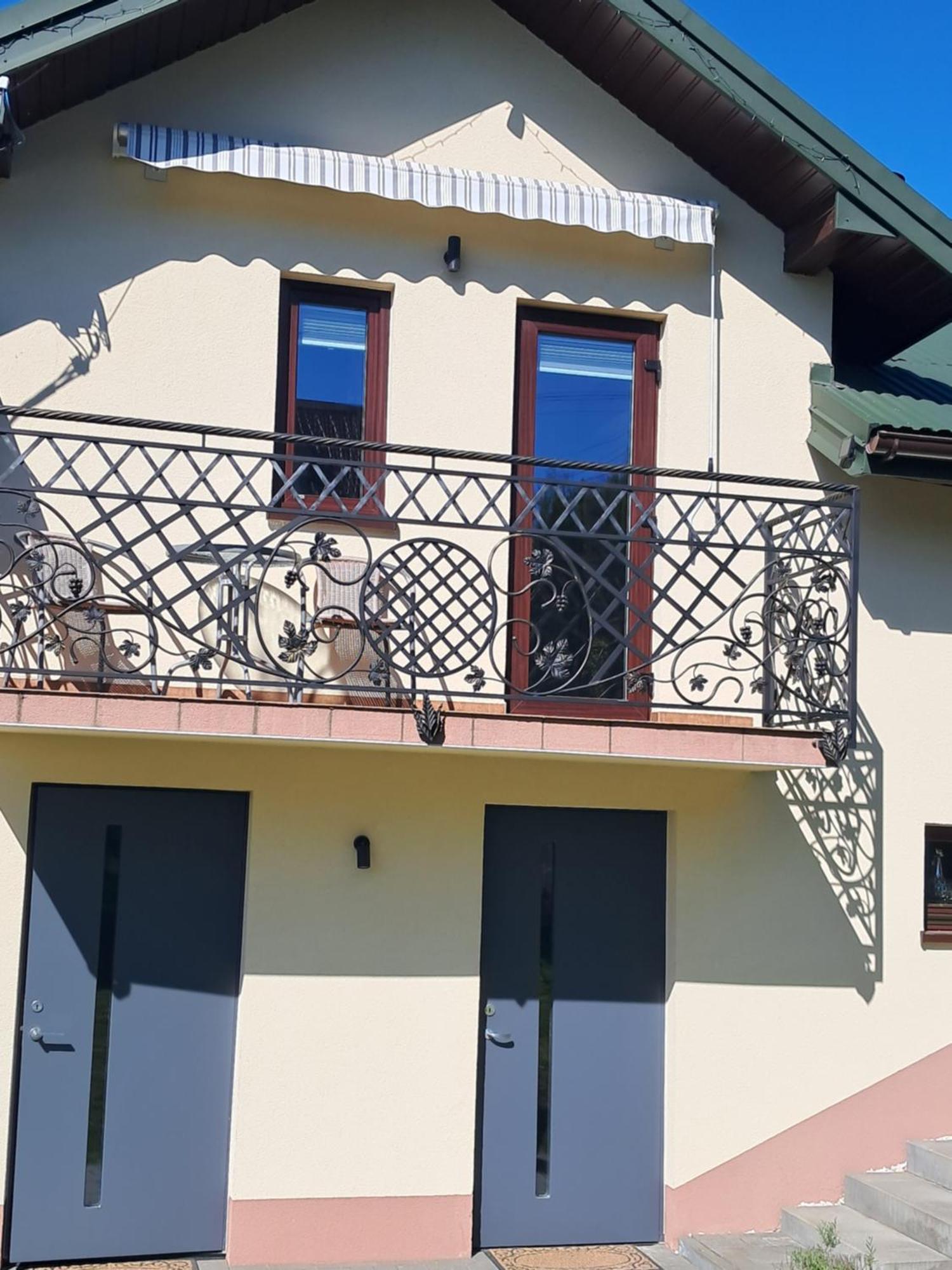Appartement Zamkowe Zacisze à Czorsztyn Extérieur photo